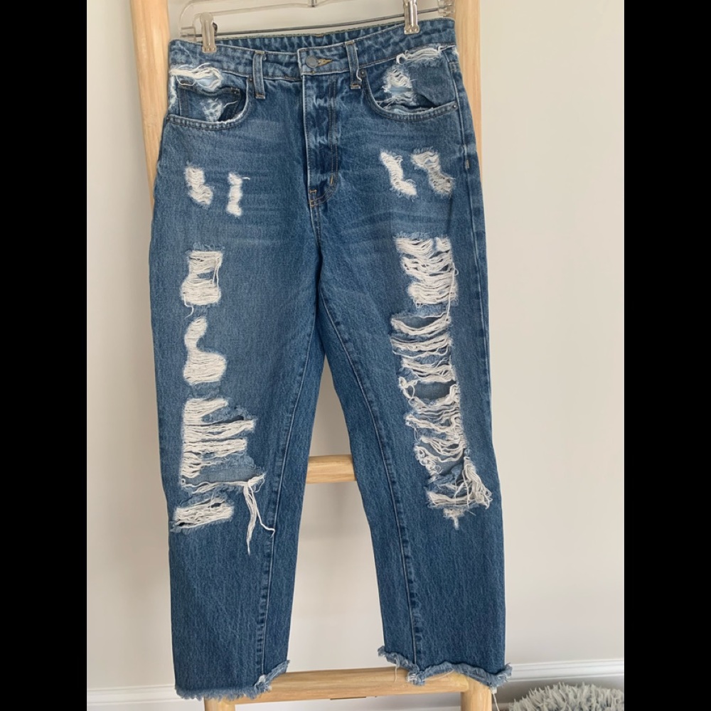 CARMAR distressed jeans size 27